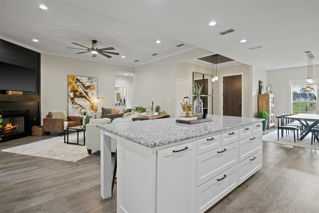 2729 Stone Briar Property Photo 11