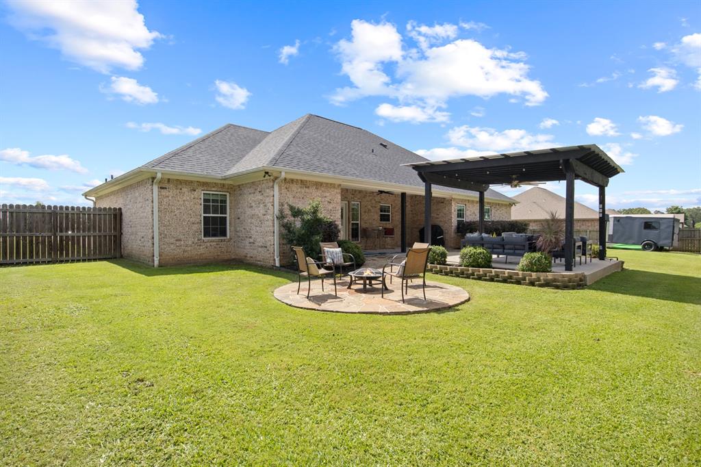 2729 Stone Briar Property Photo 32