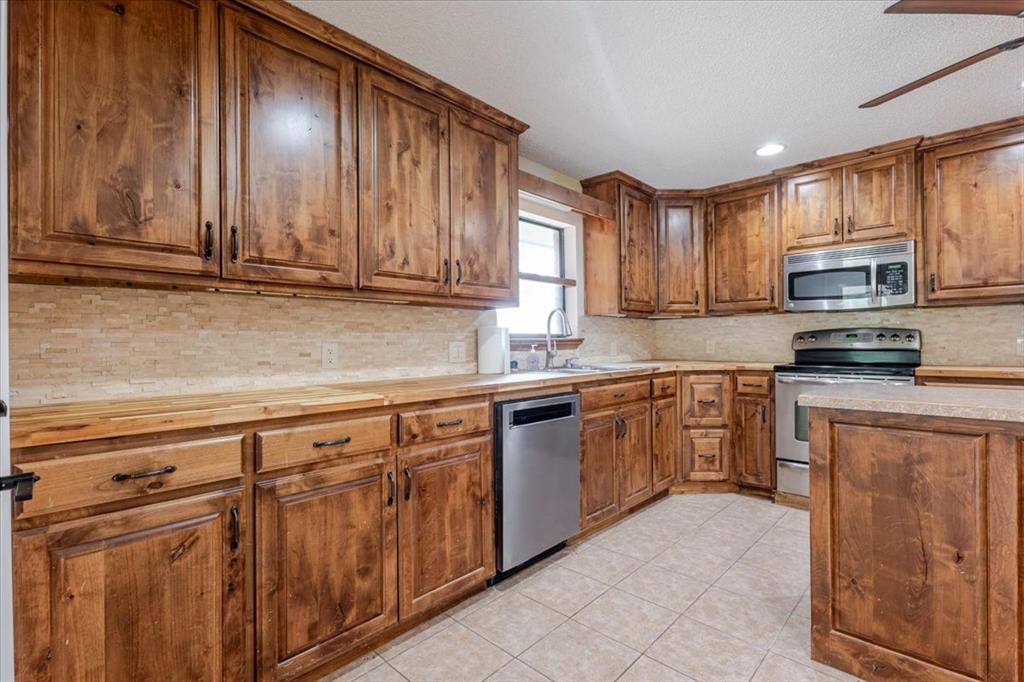 606 Grindstone Road Property Photo 14