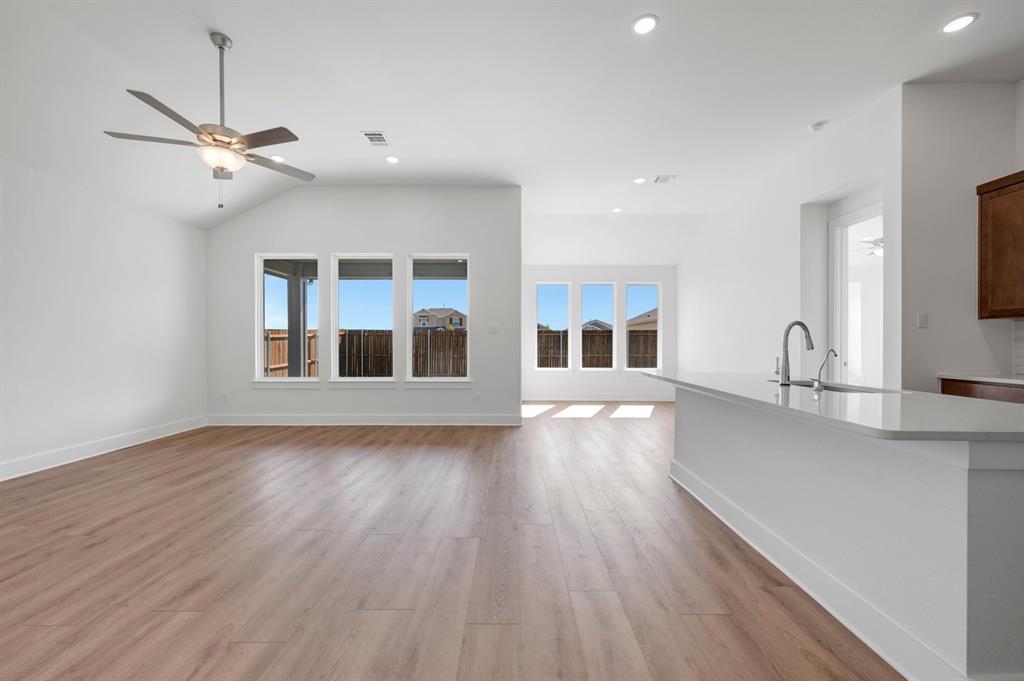 1728 Nesting Robin Lane Property Photo 3
