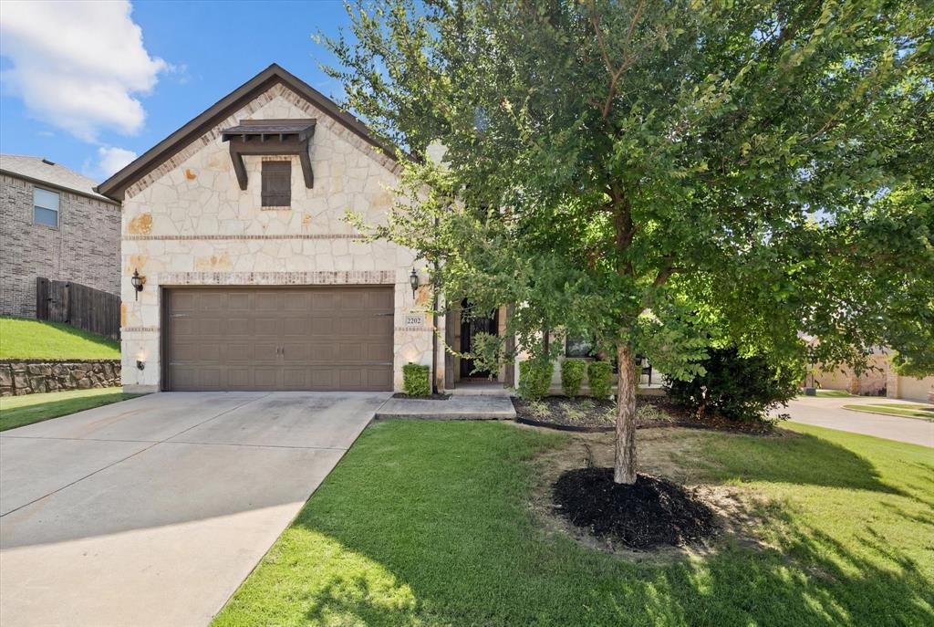 2202 Blue Harbor Way Property Photo 2