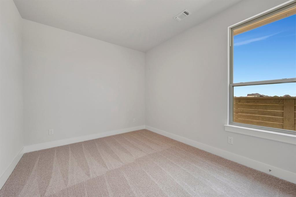 11736 Edgewood Drive Property Photo 15