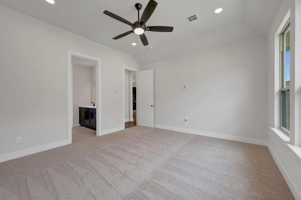 11736 Edgewood Drive Property Photo 18
