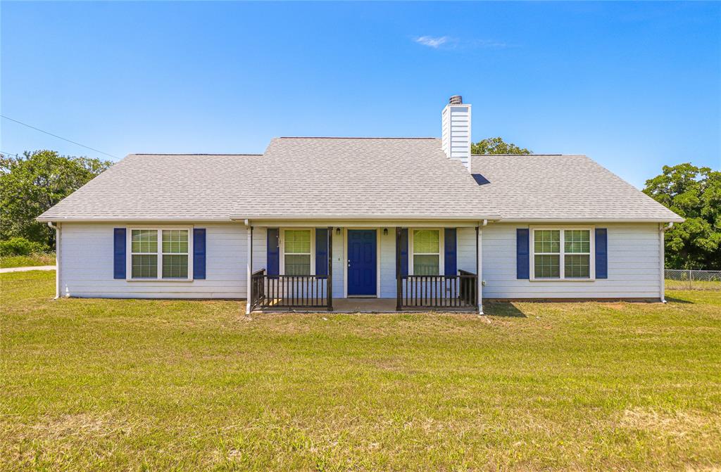 1633 Fm-3136 Property Photo 1