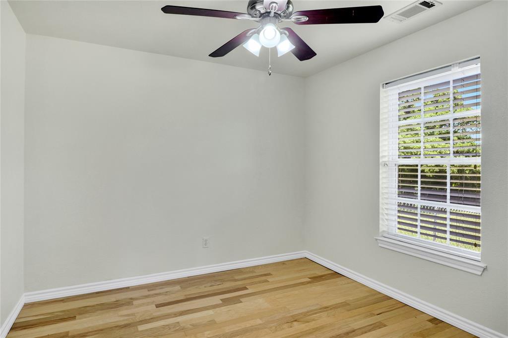 1633 Fm-3136 Property Photo 4