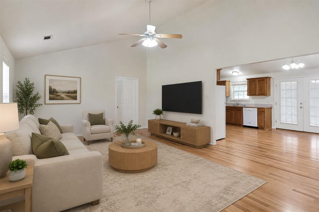1633 Fm-3136 Property Photo 6