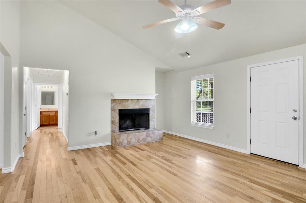 1633 Fm-3136 Property Photo 8