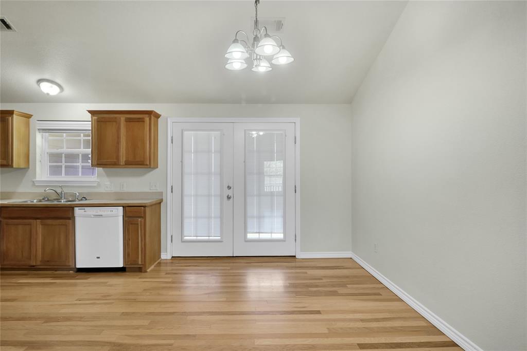 1633 Fm-3136 Property Photo 10