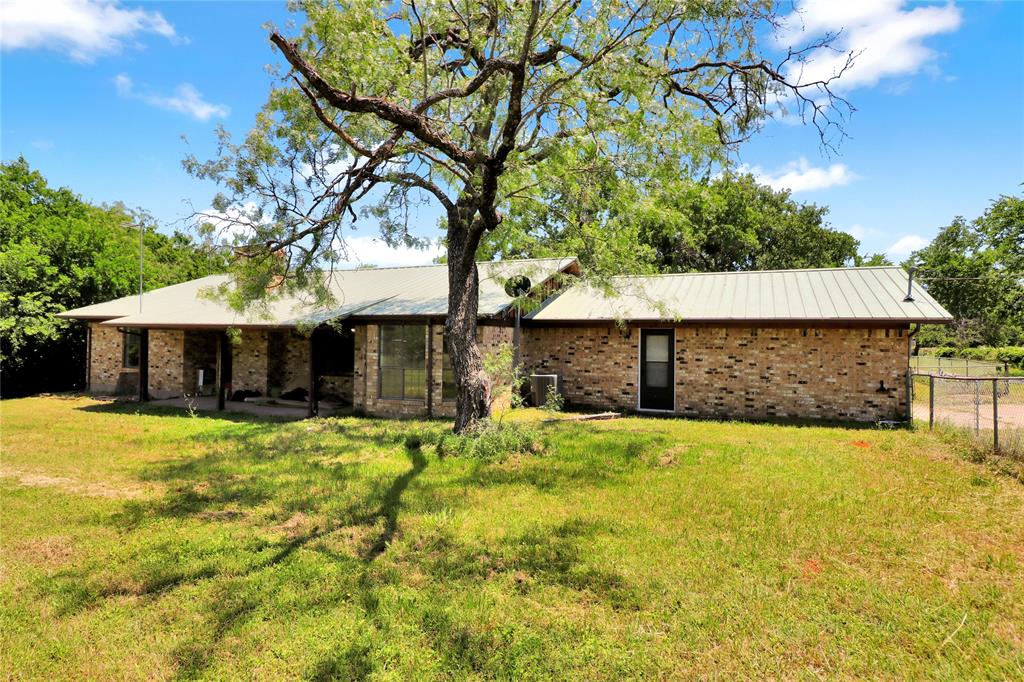 1633 Fm-3136 Property Photo 21