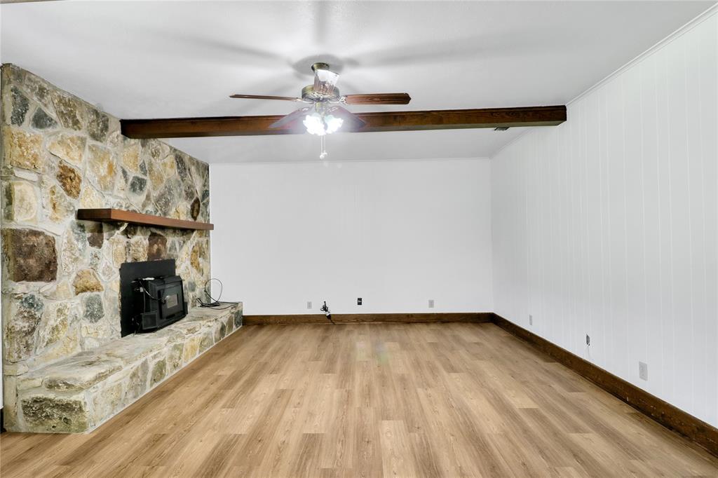 1633 Fm-3136 Property Photo 28