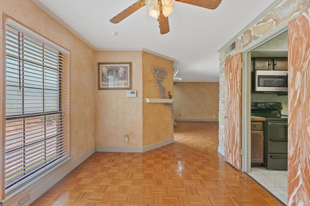 15151 Berry Trail 1404 Property Photo 9