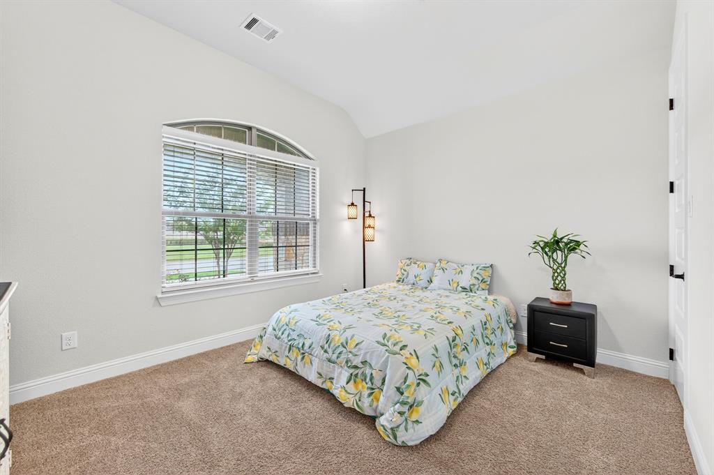8124 Pecan Oak Lane Property Photo 6