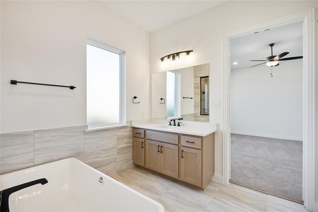 2804 Manchester Court Property Photo 19