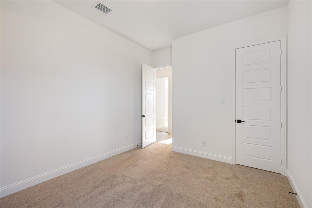 2804 Manchester Court Property Photo 21