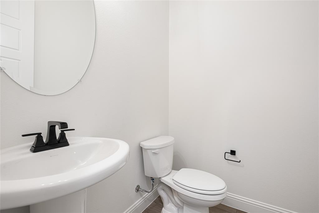 2804 Manchester Court Property Photo 22