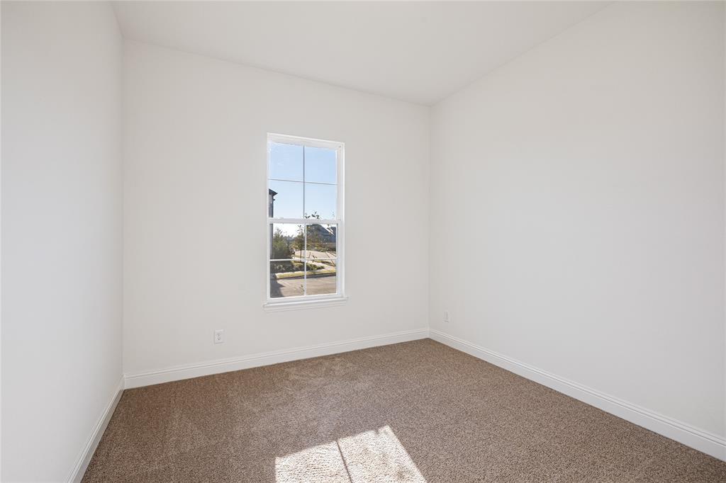 2804 Manchester Court Property Photo 23