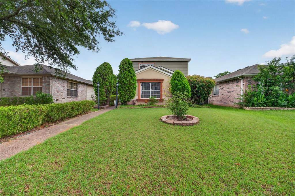 10320 Carolina Oaks Drive Property Photo 2