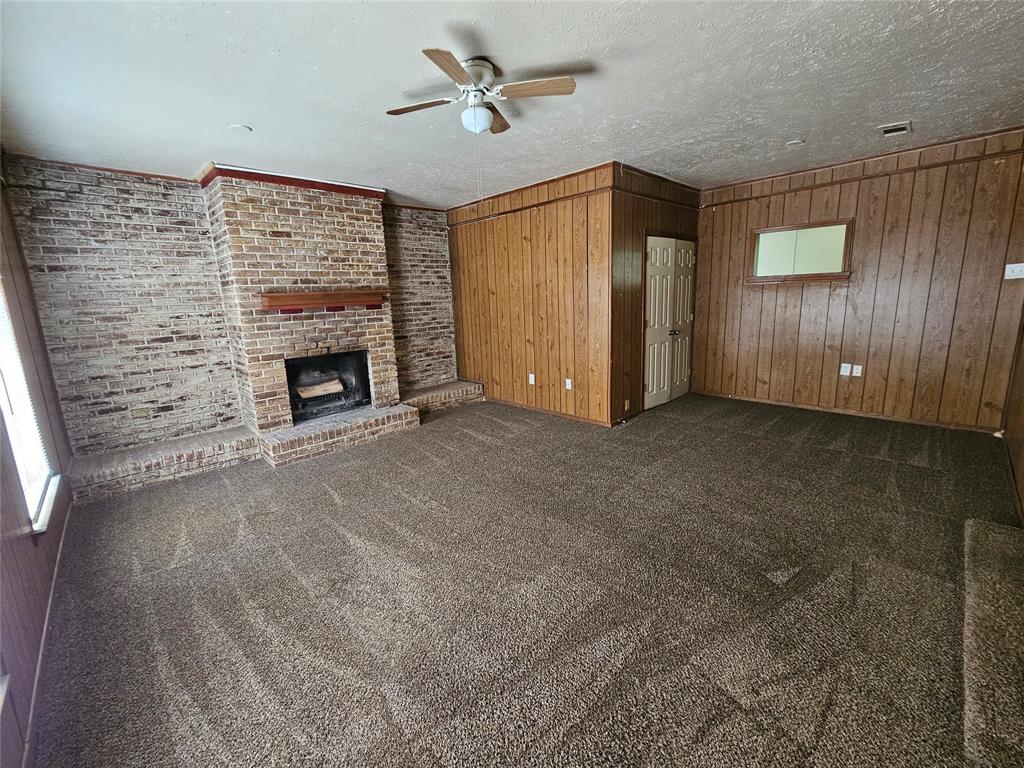 1621 E Park Boulevard Property Photo 5