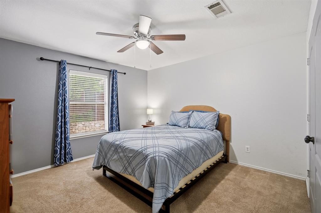 1213 Hampton Drive Property Photo 7