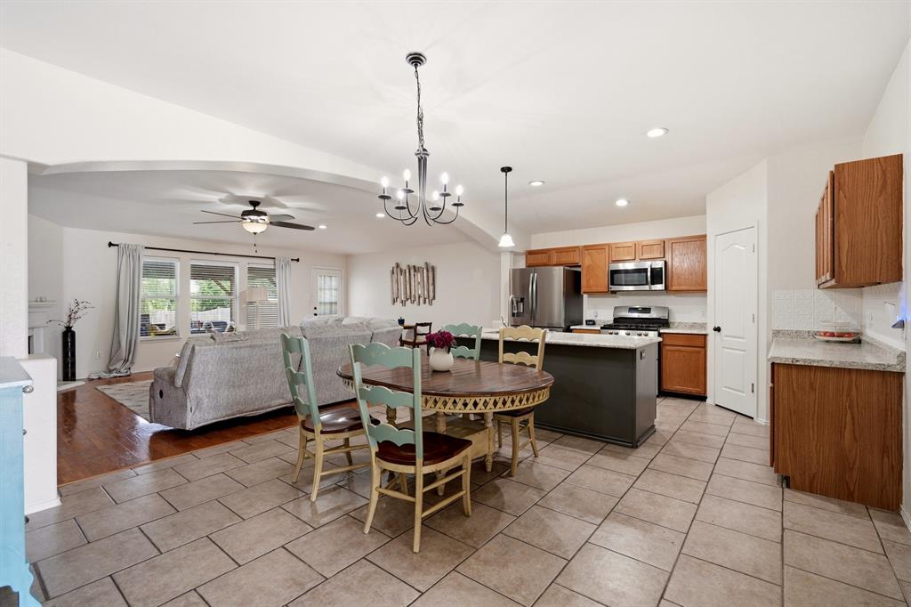 1213 Hampton Drive Property Photo 10