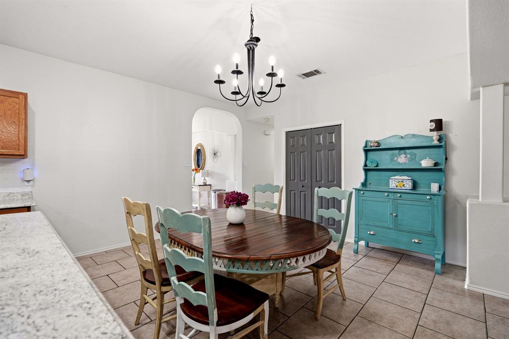 1213 Hampton Drive Property Photo 12