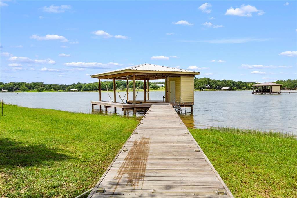 450 County Road 3674 Property Photo 32