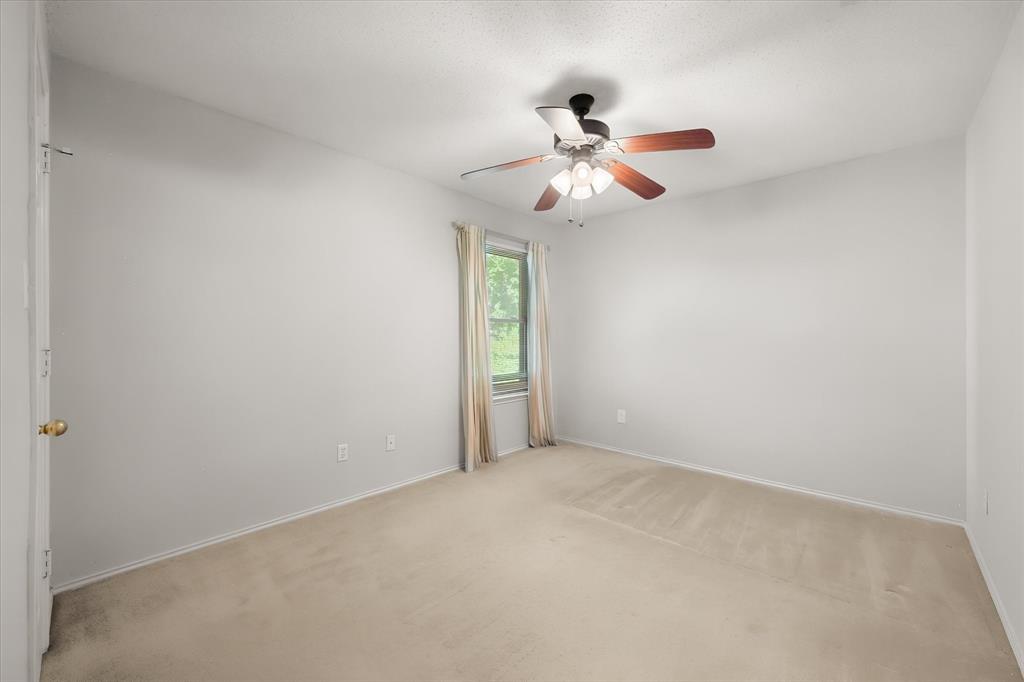 6222 St Leonard Drive Property Photo 29