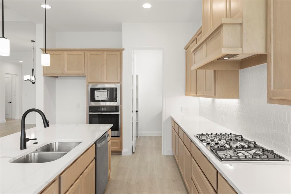 2219 Wickersham Road Property Photo 3