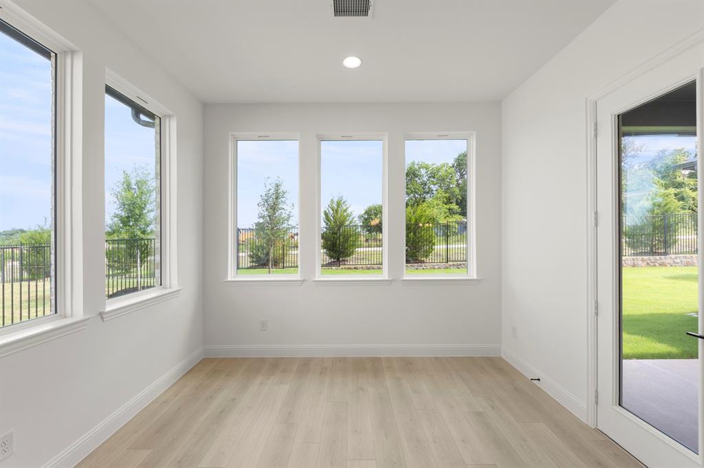 2219 Wickersham Road Property Photo 10