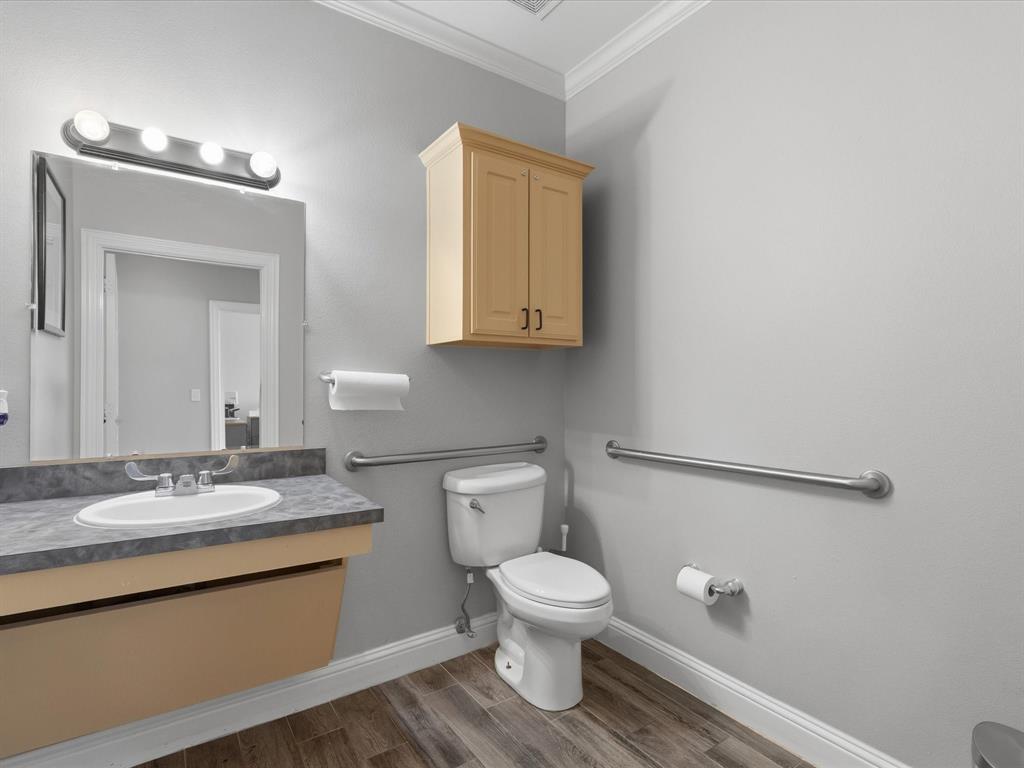 2840 Keller Springs Road 801 Property Photo 9