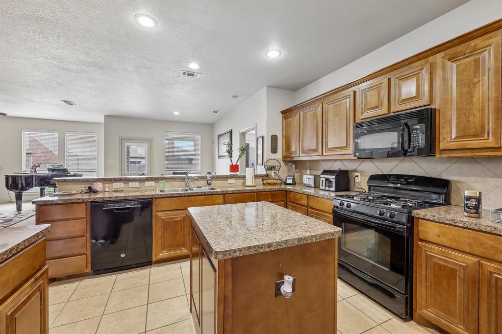 5220 Prestwick Drive Property Photo 11