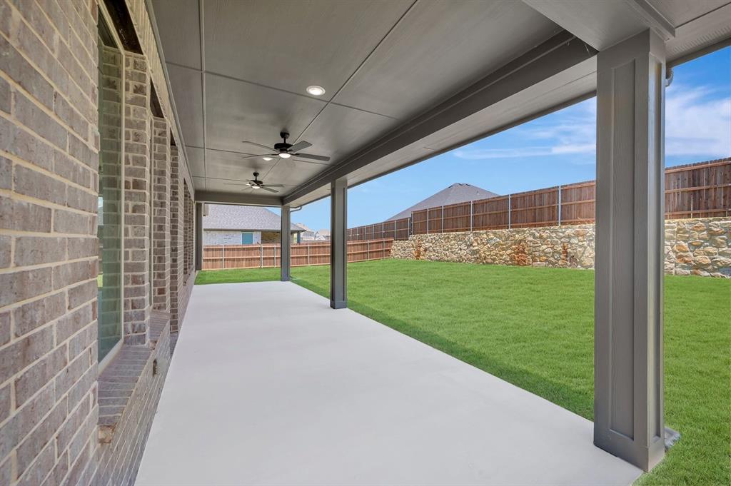 2704 Stowe Place Property Photo 10
