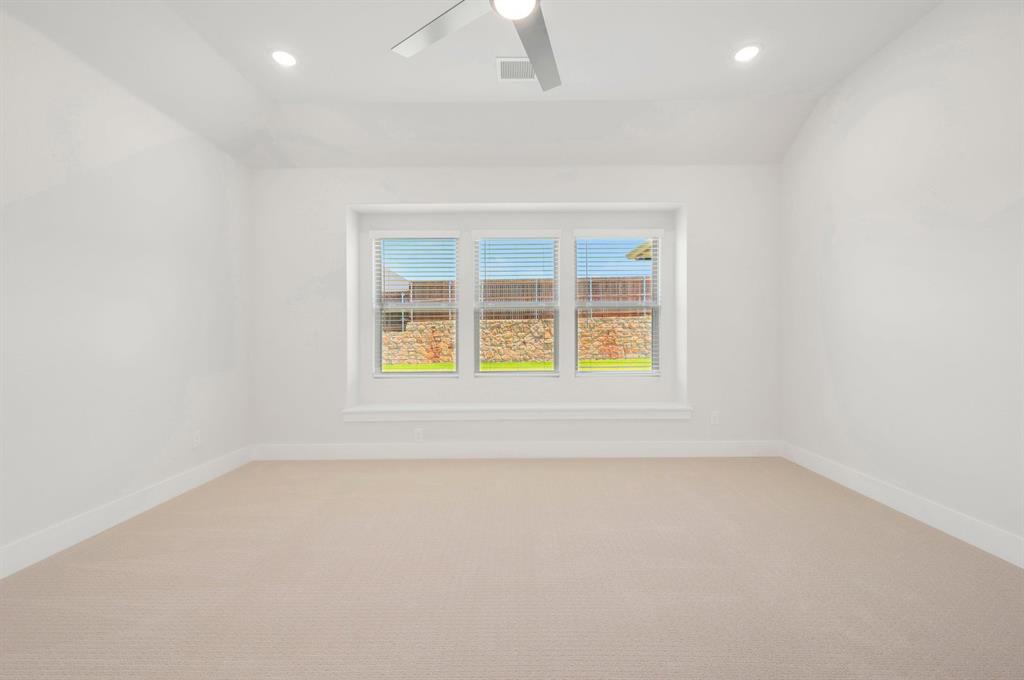 2704 Stowe Place Property Photo 29