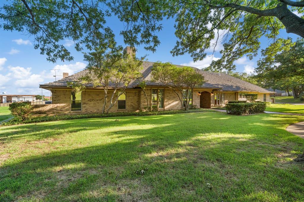 8920 Martin Drive Property Photo 1