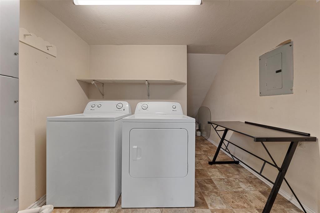 1310 Speight Avenue 2 Property Photo 10