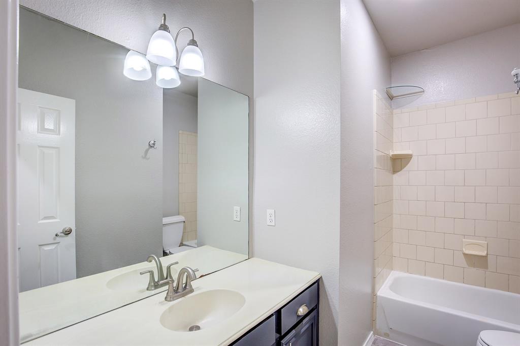 4637 Parkmount Drive Property Photo 32