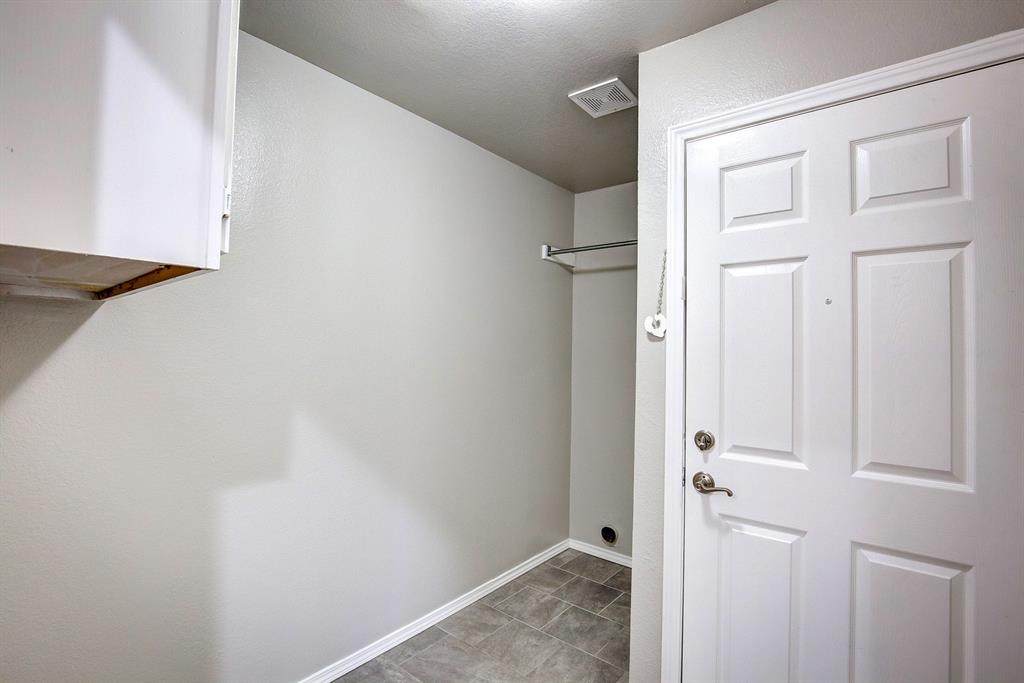 4637 Parkmount Drive Property Photo 33