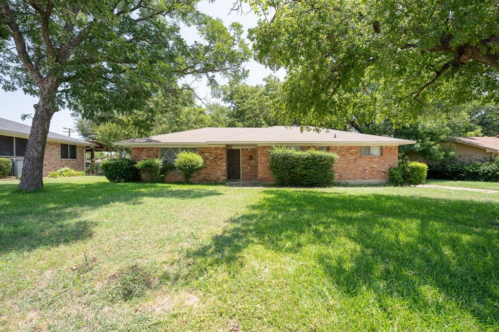 614 N Young Boulevard Property Photo 1