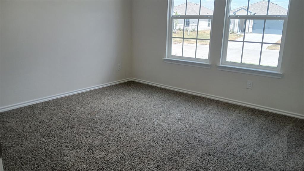220 Whispering Pine Drive Property Photo 8