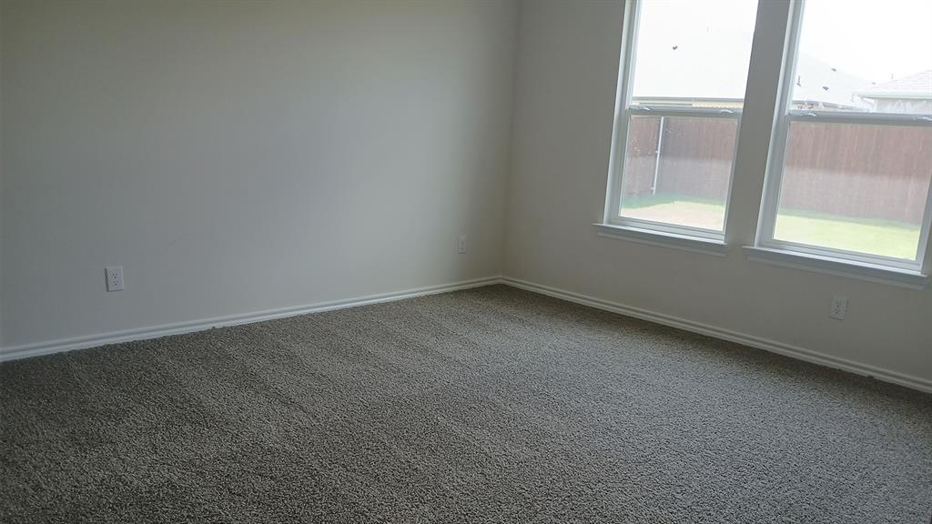 220 Whispering Pine Drive Property Photo 10