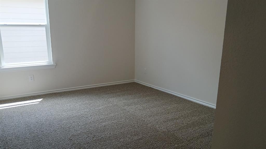 220 Whispering Pine Drive Property Photo 11