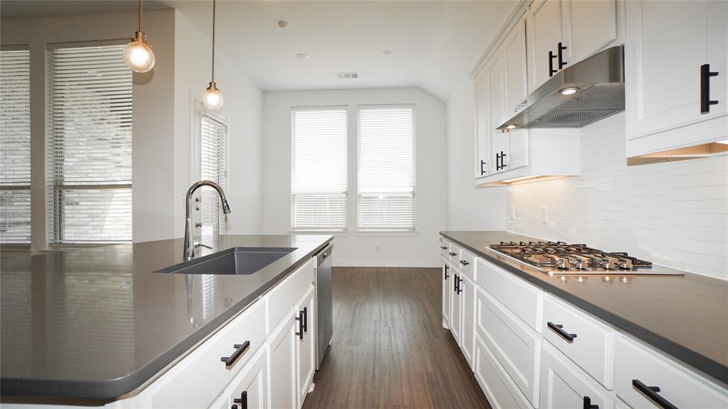 3031 Aqueduct Avenue Property Photo 12