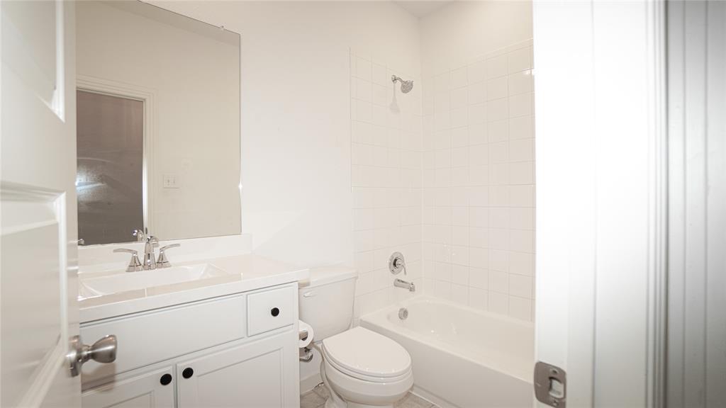 3031 Aqueduct Avenue Property Photo 28
