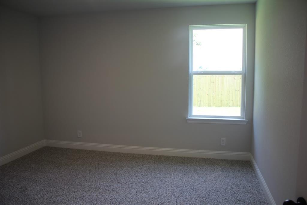 202 Walnut Street Property Photo 14