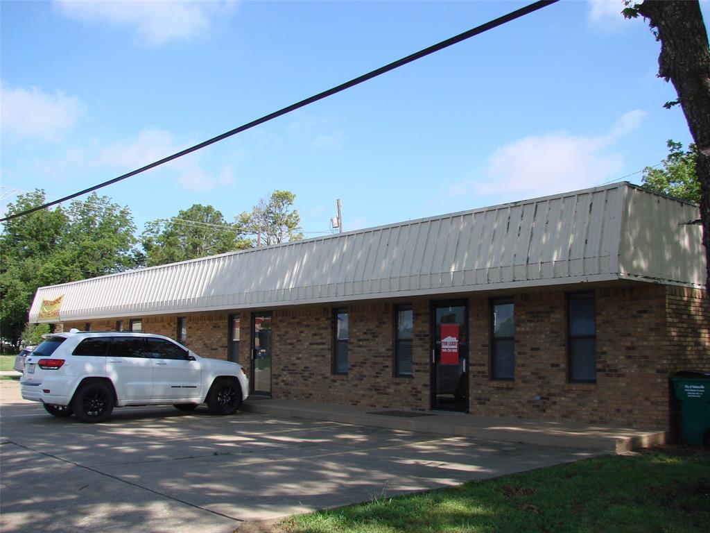 1700 Weaver Property Photo 6