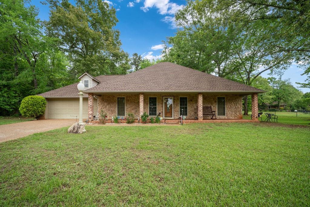 630 County Road 3608 Property Photo 1