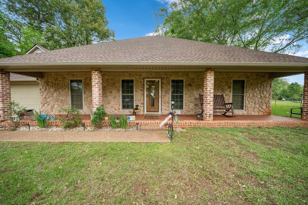 630 County Road 3608 Property Photo 2
