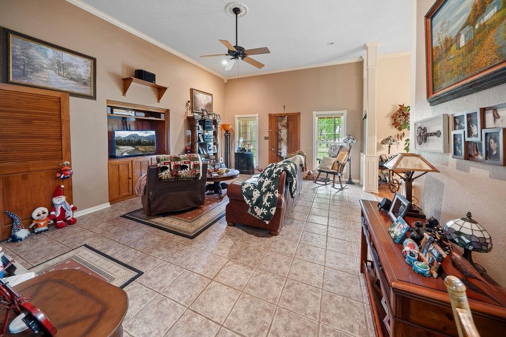 630 County Road 3608 Property Photo 3