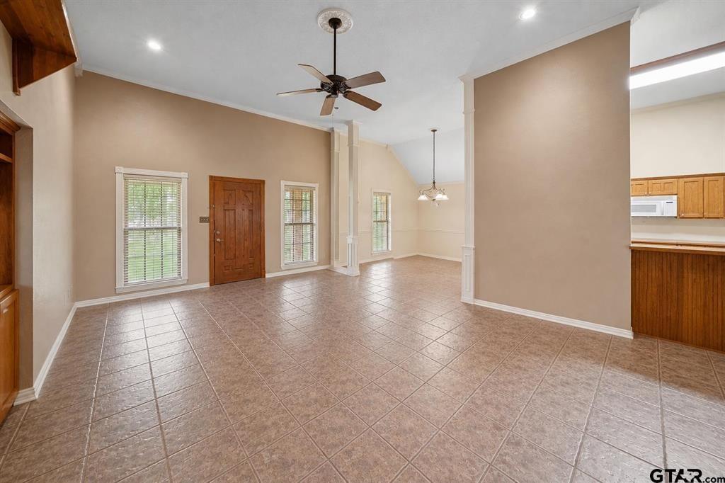 630 County Road 3608 Property Photo 4