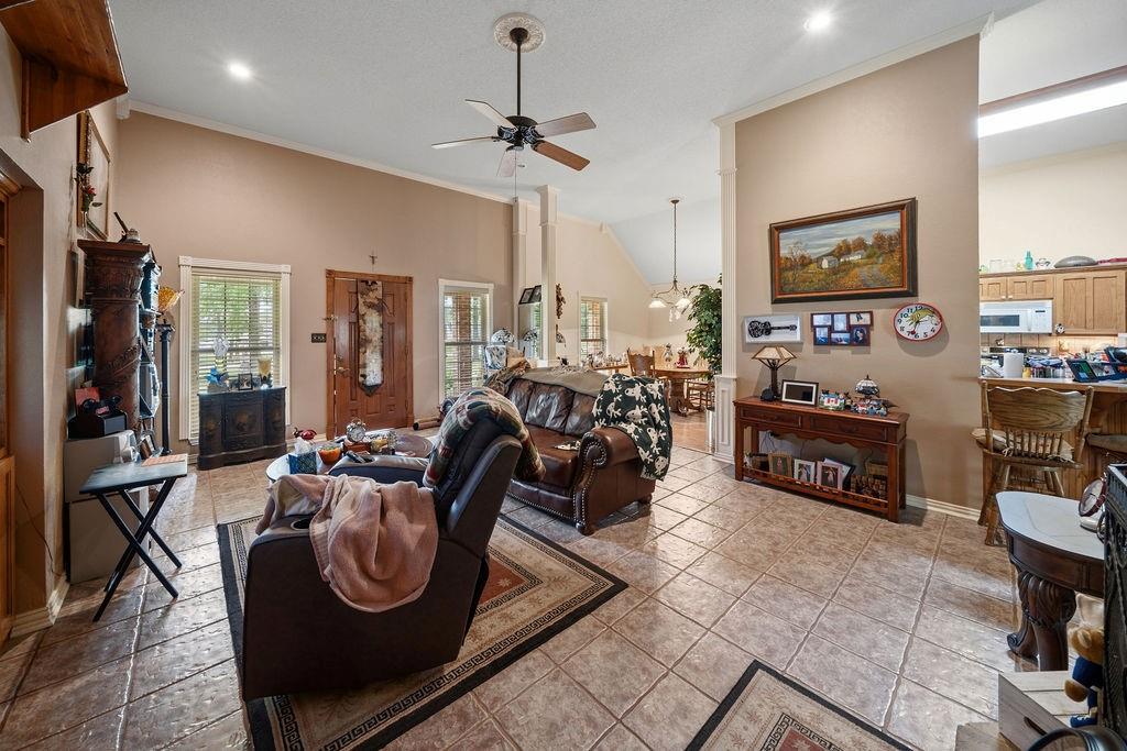 630 County Road 3608 Property Photo 5